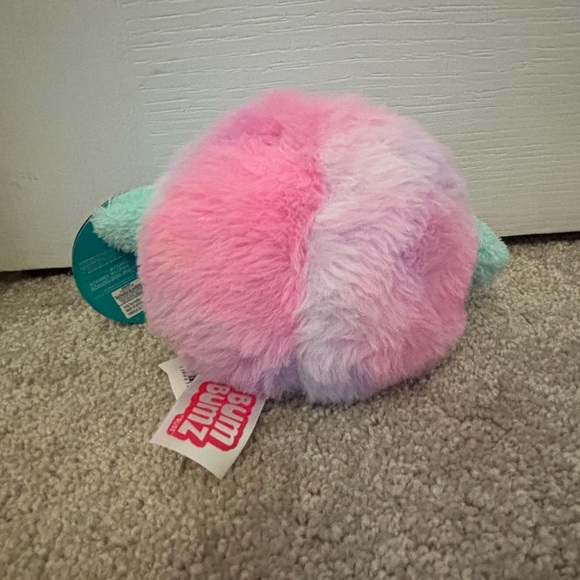 NWT mini (4.5”) Megs peace sign BumBumz - Picture 5 of 6